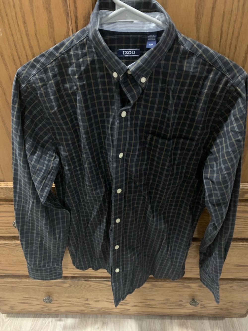 Izod Men's Dark Gray and Blue Plaid Button-Down Shirt